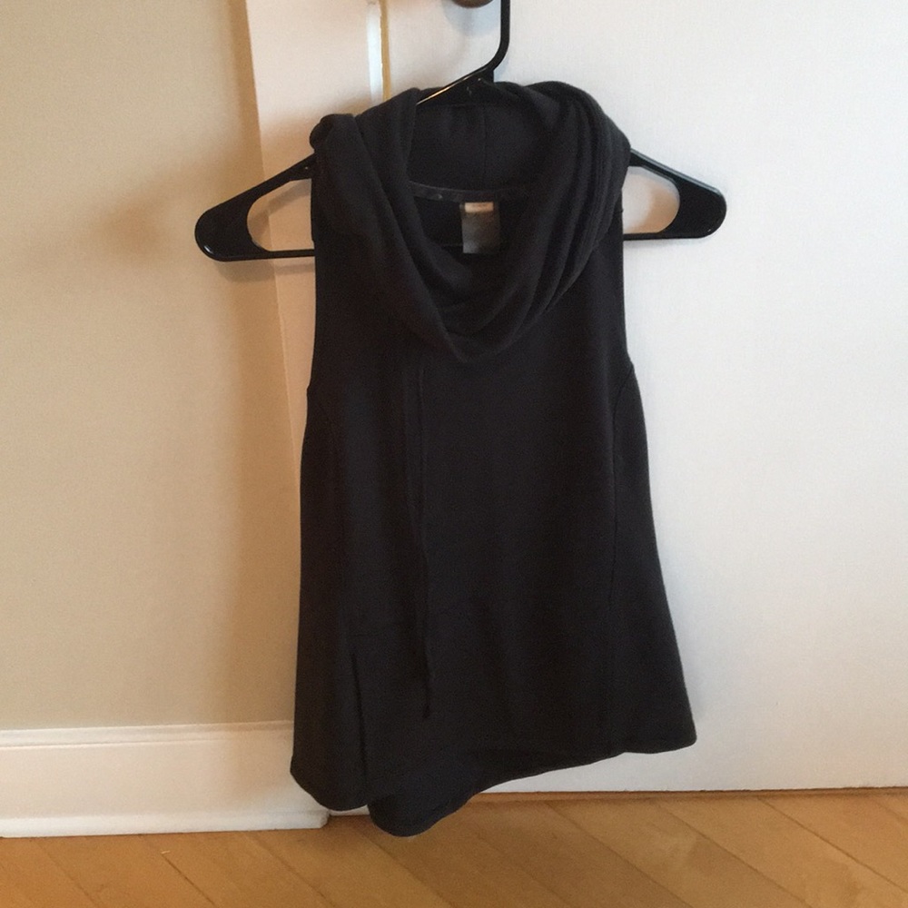 SALE🚨 3/$30 Calia Sleeveless cowel neck workout